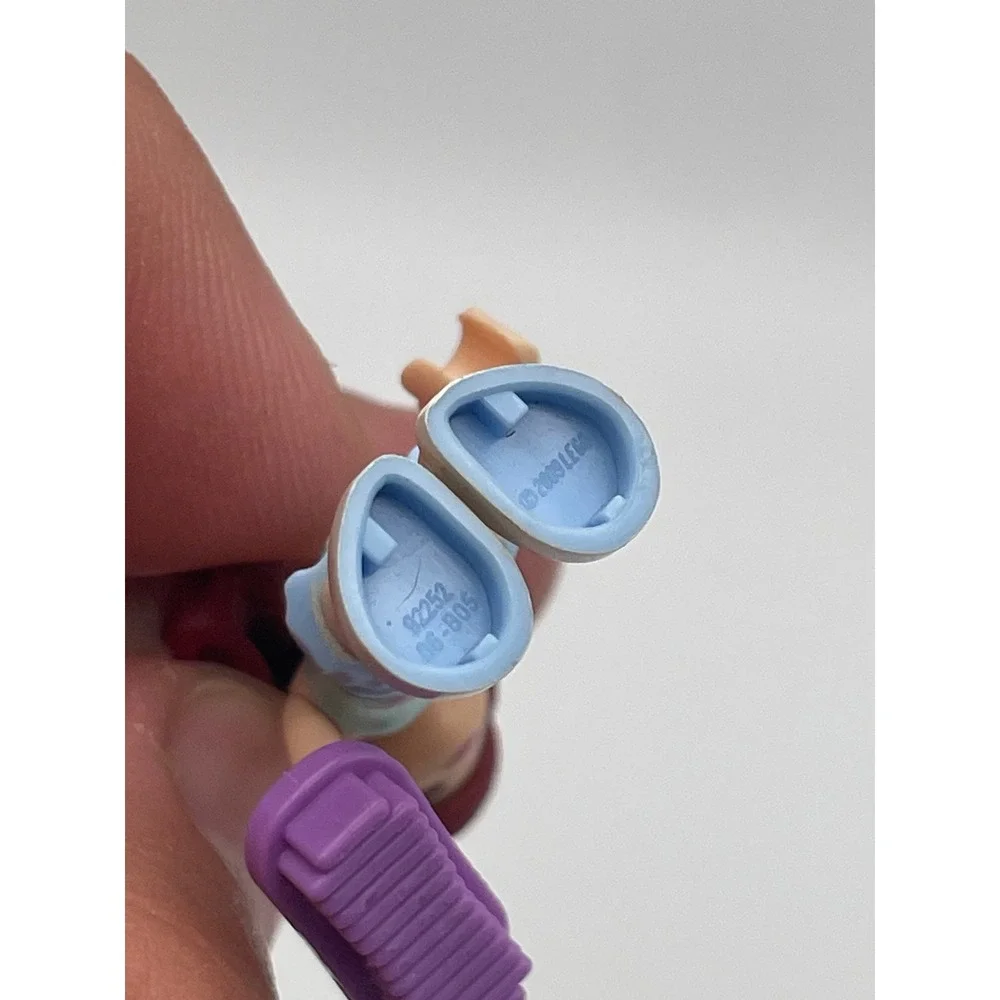 LEGO Friends Mia Mini-doll Figure Red Hair Blue Skirt with Purple Brush 92252